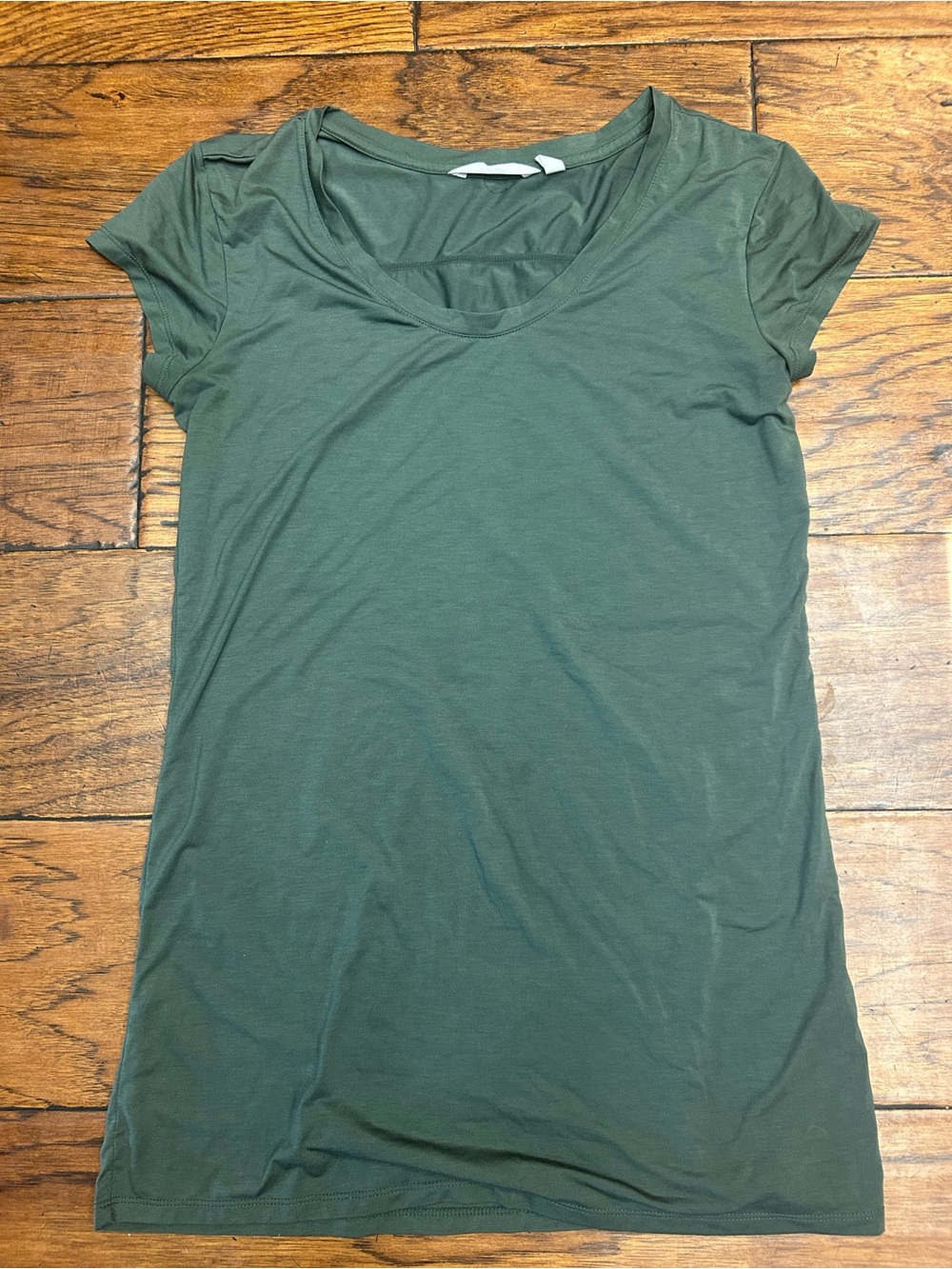 Athleta Olive Green Scoop Neck Short Sleeve Tee